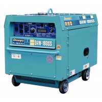 Сварочный агрегат состоит из высокочастотного генератора и двигателя, <br />
собранные на одной раме вместе с другими элементами конструкции, <br />
такими как радиатор, аккумулятор, топливный бак и пр., необходимыми <br />
для надлежащей эксплуатации аг