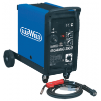 Сварочный полуавтомат Blue Weld Vegamig 250/2 Turbo 821428 – трехфазный аппарат для сварки в среде защитных газов. <br />
<br />
Подключается к сети с напряжением 380 В. <br />
Используется для непрерывной или точечной сварки с регулировкой времени. <br 