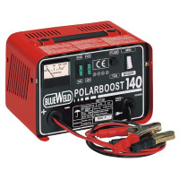 Однофазное переносное автомобильное зарядное устройство BlueWeld Polarboost 140 для зарядки свинцовых аккумуляторов легковых автомобилей с расширенным набором функций.<br />
<br />
Оборудовано защитой от перегрузки и изменения полярности, снабжено амперм