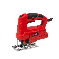 Лобзик электрический BRAIT BJS80 Крепкий и удобный аппарат с литой подошвой и прорезиненной ручкой. Маятниковый ход повышает эффективность движений пильного полотна, повышает скорость выполнения работ и значительно снижает нагрев/износ пилки.