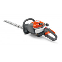 Бензоножницы Husqvarna 122HD60 9665324-01 предназначены для аккуратной подрезки кустарника или фигурной стрижки живой изгороди в саду. Для легкого запуска инструмента без рывков предусмотрена система SmartStart. Защитный кожух предотвращает попадание сре
