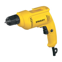 Дрель Stanley STDR5510C оснащена быстрозажимным патроном для легкой смены оснастки.<br />
Небольшой вес позволяет долго держать инструмент без усталости.<br />
Блокировка шпинделя позволяет не ломаться механизму при остановке.<br />
Благодаря реверсу зас