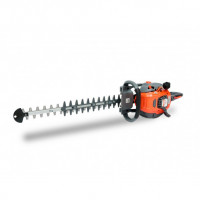 Бензиновые ножницы HB 232 предназначены для ухода за кустарниками и эффективного формирования плоскостей живой изгороди.