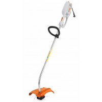 Электрический триммер Stihl FSЕ 60 48090114111 используется для скашивания травы на небольших приусадебных участках, вокруг клумб или деревьев.<br />
<br />
Малый вес и круговая рукоятка облегчают подрезание травы в труднодоступных местах.<br />
<br />
Т