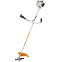 Бензиновый триммер Stihl FS 55 41402000475 оснащен косильной головкой Аutocut 25-2 с автоматической подачей лески. Выполняет стрижку травы на больших участках.<br />
<br />
Эргономичная рукоятка позволяет уверенно держать инструмент при работе.<br />
<br